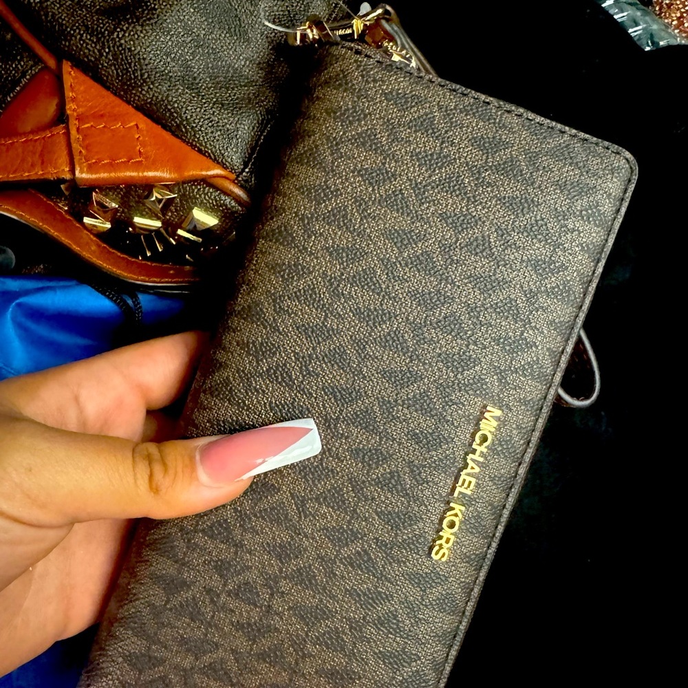 michael kors continental wallet